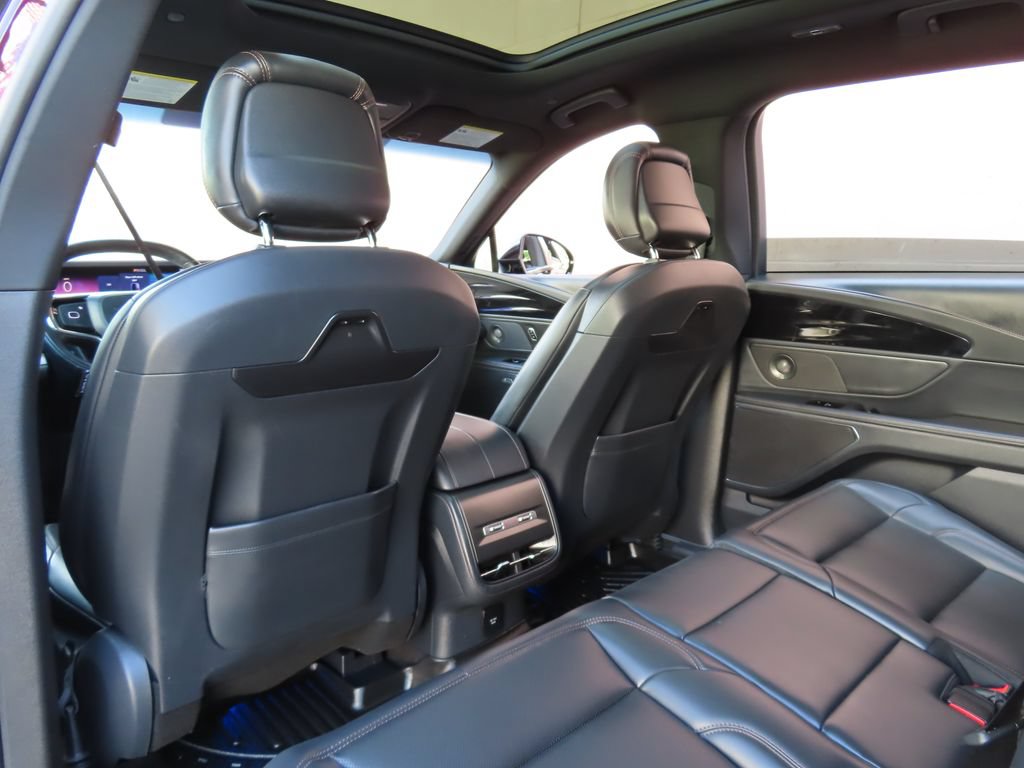 Used 2024 Lincoln Nautilus Premier w/ Equipment Group 102A AWD/4WD image 28