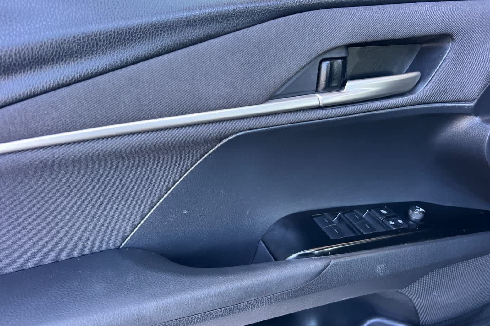 Used 2025 Toyota Camry LE FWD image 12