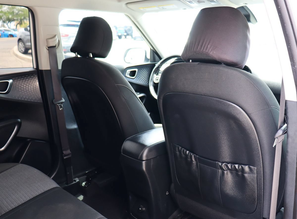 Used 2020 Kia Soul EX FWD image 28