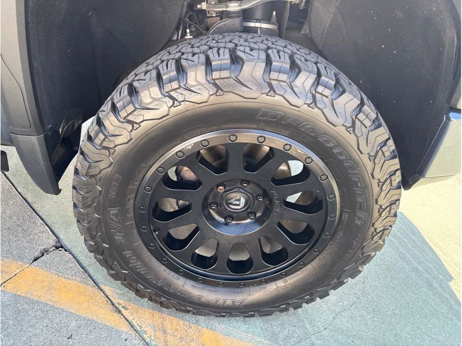 Used 2021 GMC Sierra 1500 Elevation w/ Preferred Package image 23