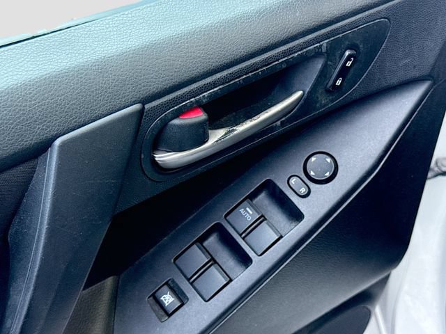 Used 2011 MAZDA MAZDA3 i Touring FWD image 19
