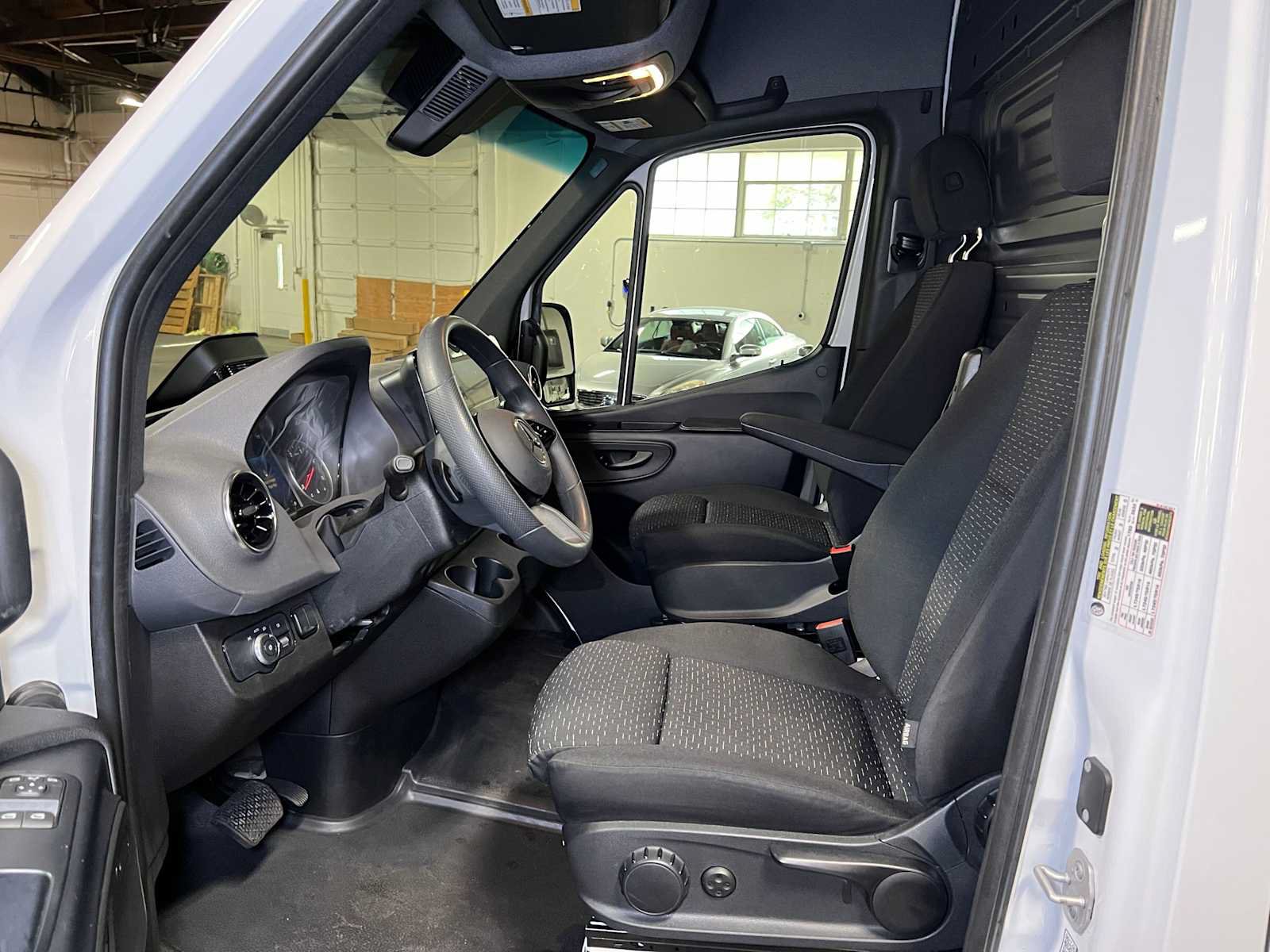 Used 2026 Mercedes-Benz Sprinter 2500 image 23