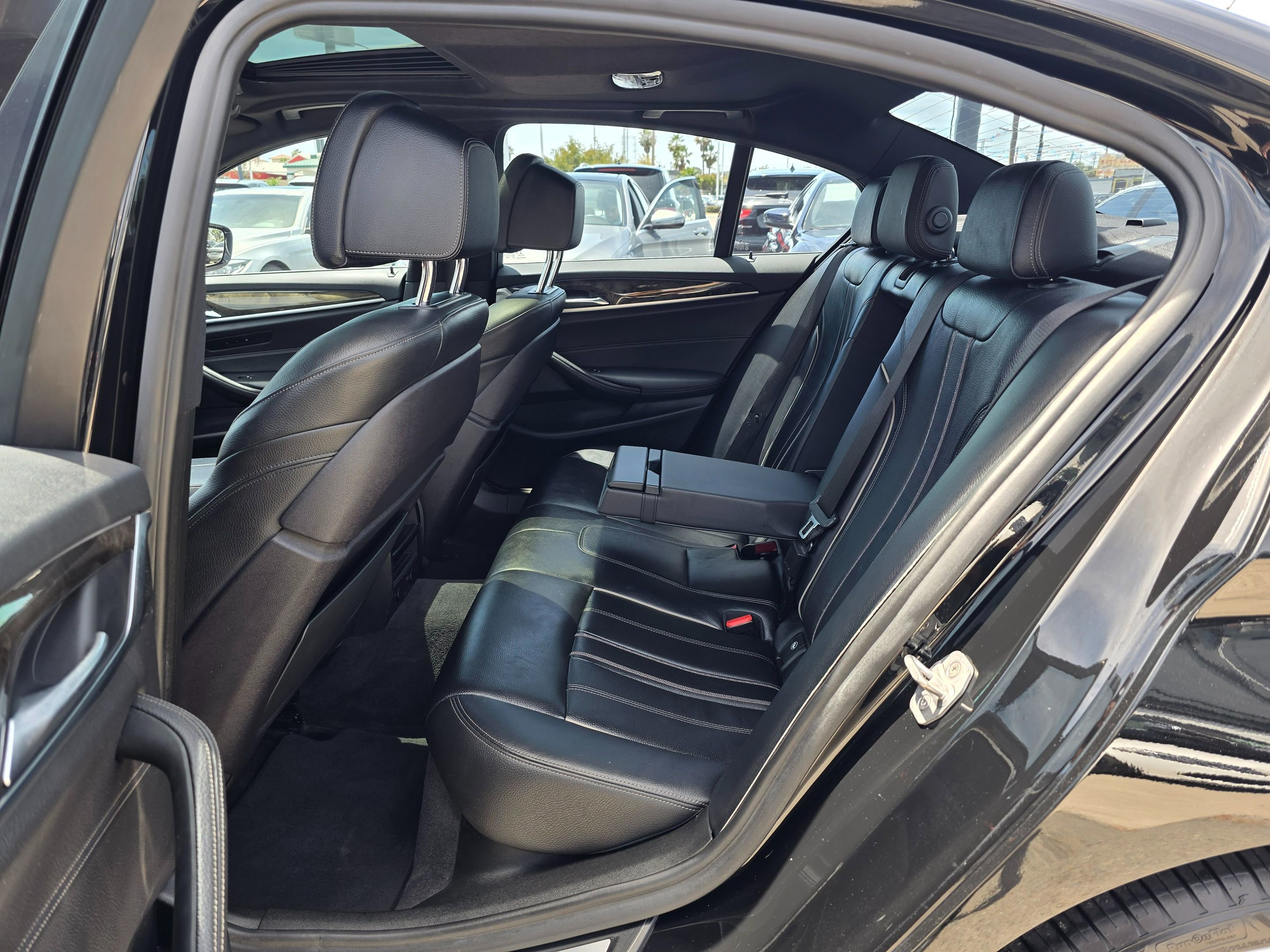 Used 2018 BMW 530i RWD image 17