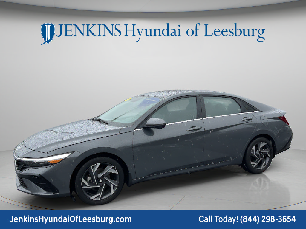 Certified 2024 Hyundai Elantra Limited FWD image 11