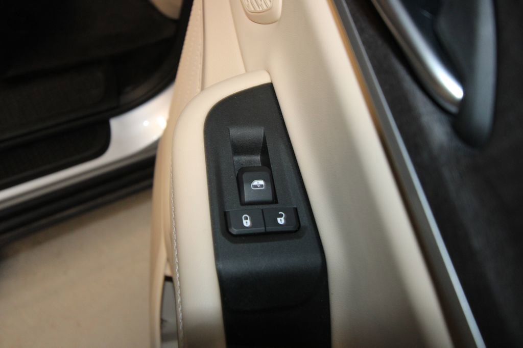 Used 2021 Jeep Grand Cherokee L Limited image 30