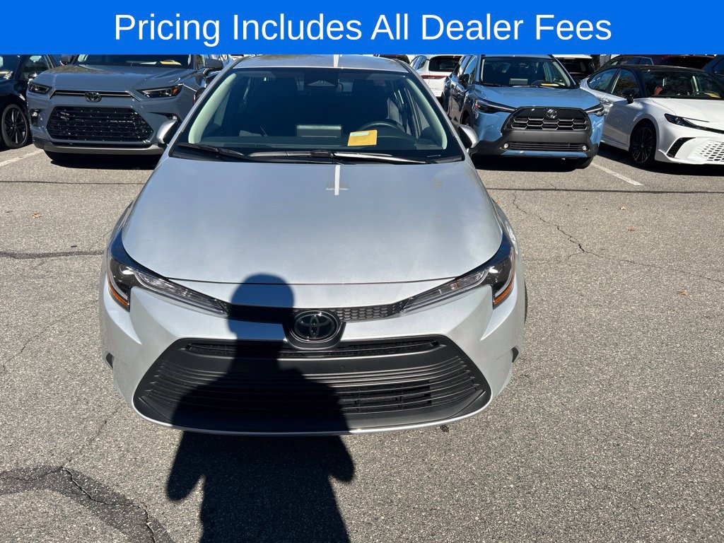 New 2027 Toyota Corolla LE FWD image 2