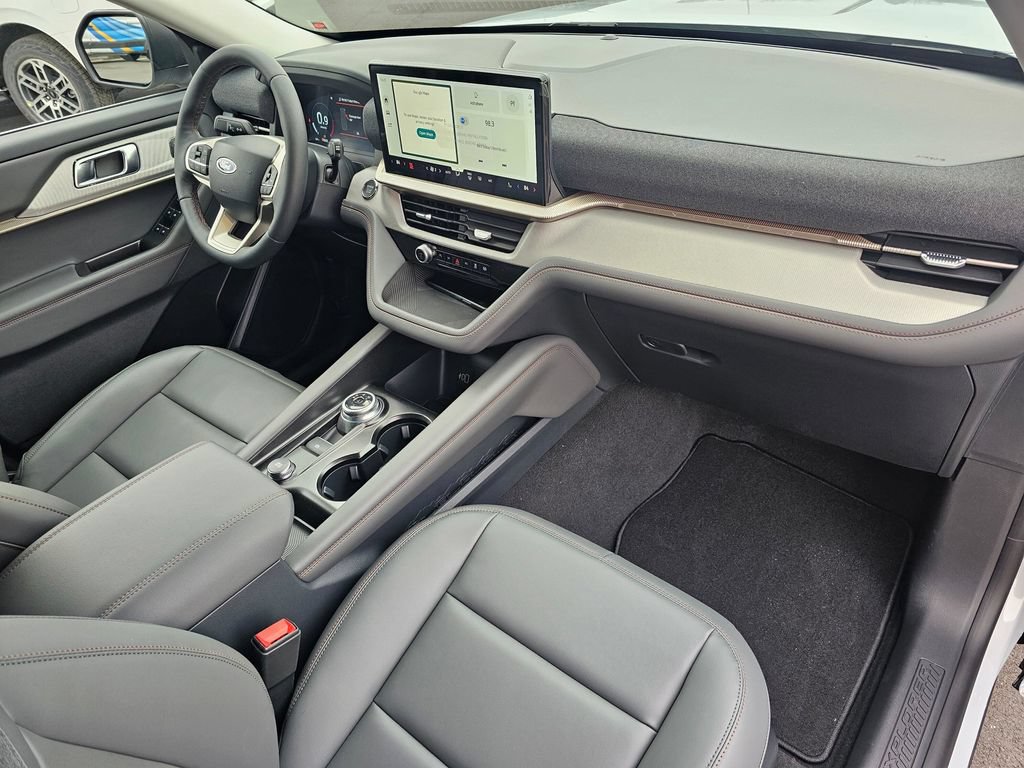 New 2026 Ford Explorer Active w/ Active Comfort Package AWD/4WD image 16