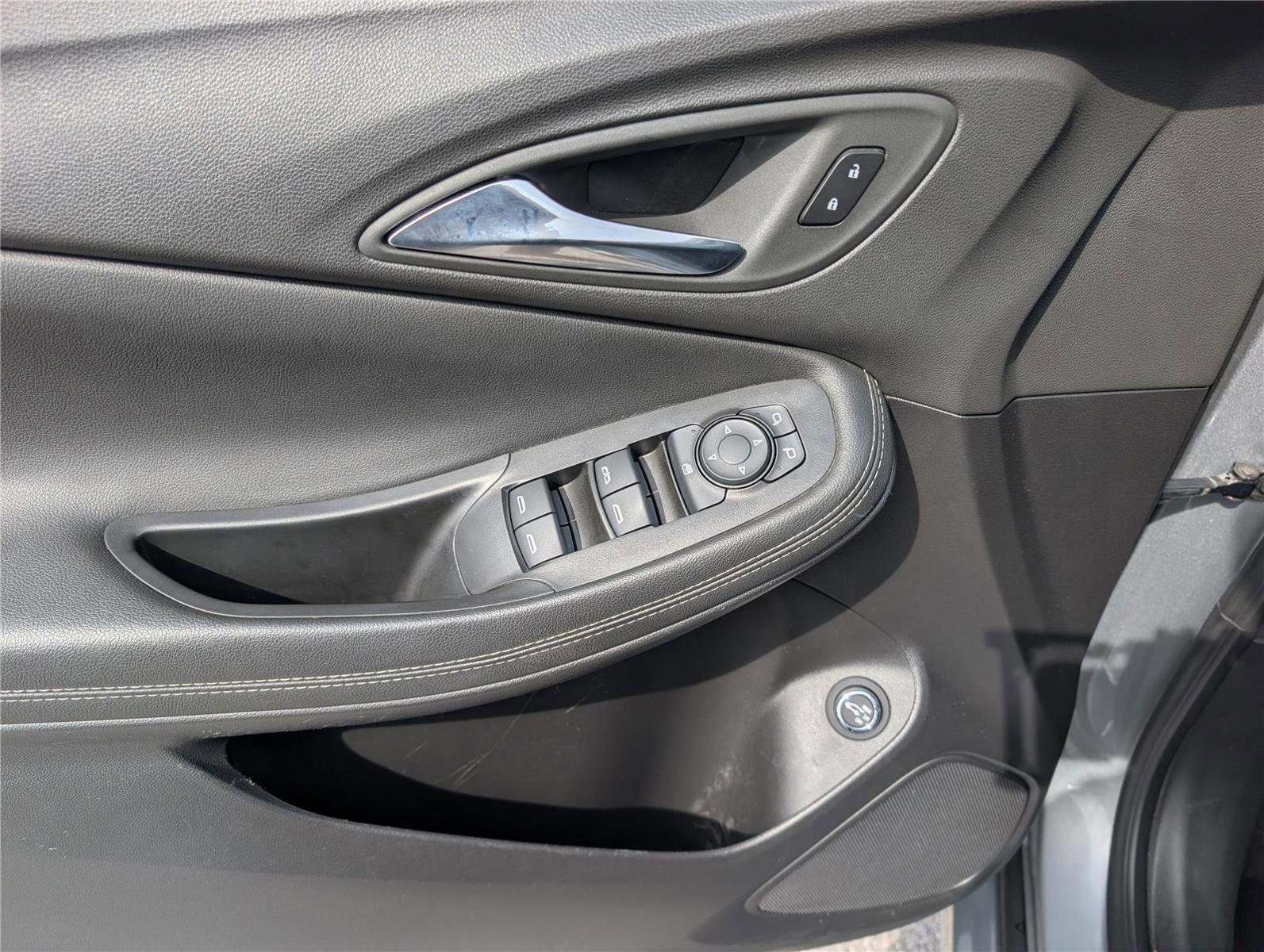 Used 2023 Buick Encore GX Select w/ Experience Buick Package image 20