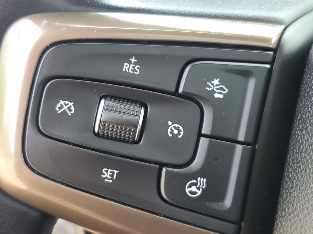 Used 2021 Chevrolet Suburban High Country AWD/4WD image 12