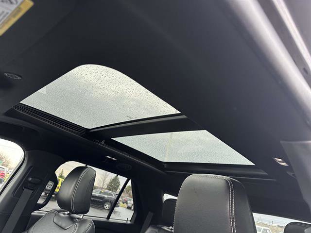 Used 2022 Ford Explorer ST w/ ST Street Pack image 11