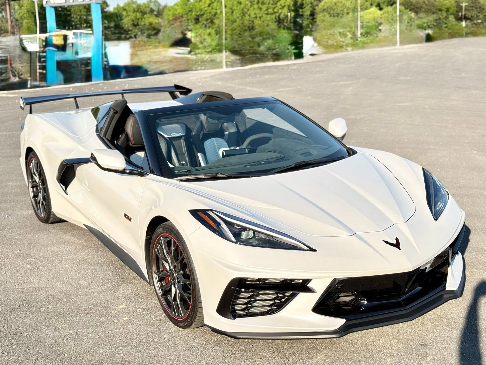Used 2023 Chevrolet Corvette Stingray Premium Conv w/ Z51 Performance Package image 18