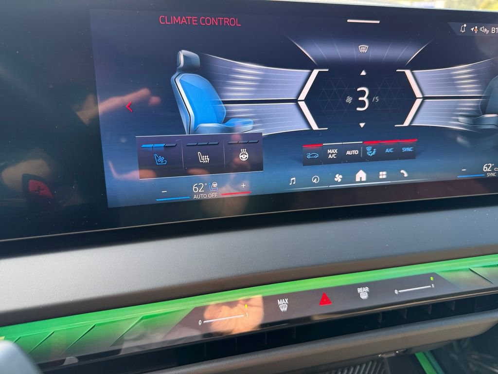 Used 2026 BMW X3 M50 w/ Premium Package image 23