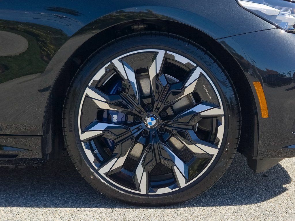 New 2026 BMW i5 eDrive40 w/ M Sport Package image 6