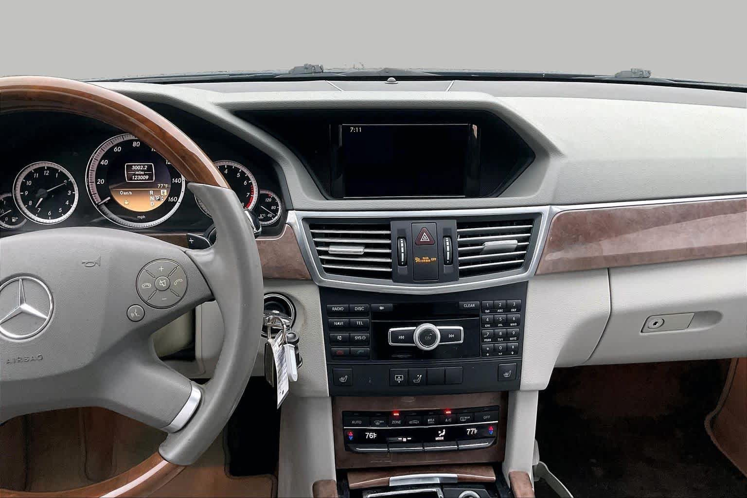 Used 2011 Mercedes-Benz E 350 Sedan image 6