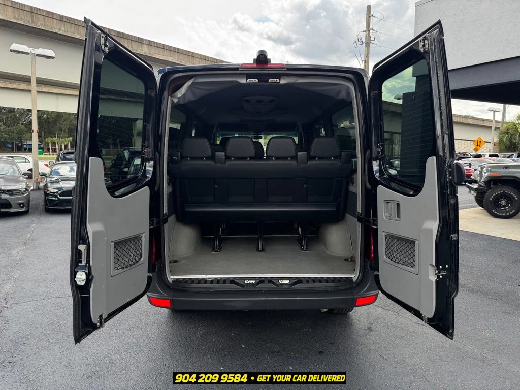 Used 2010 Mercedes-Benz Sprinter 2500 image 23