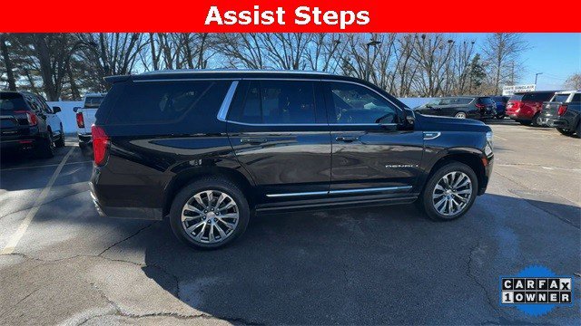 Used 2021 GMC Yukon Denali w/ Denali Premium Package image 11