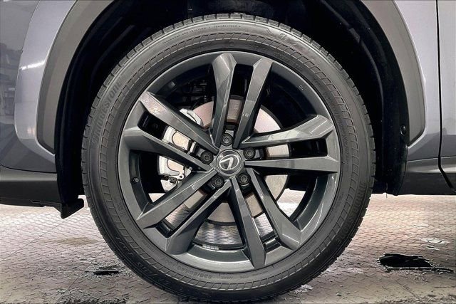 Used 2024 Lexus NX 450h+ AWD w/ Vision Package image 8