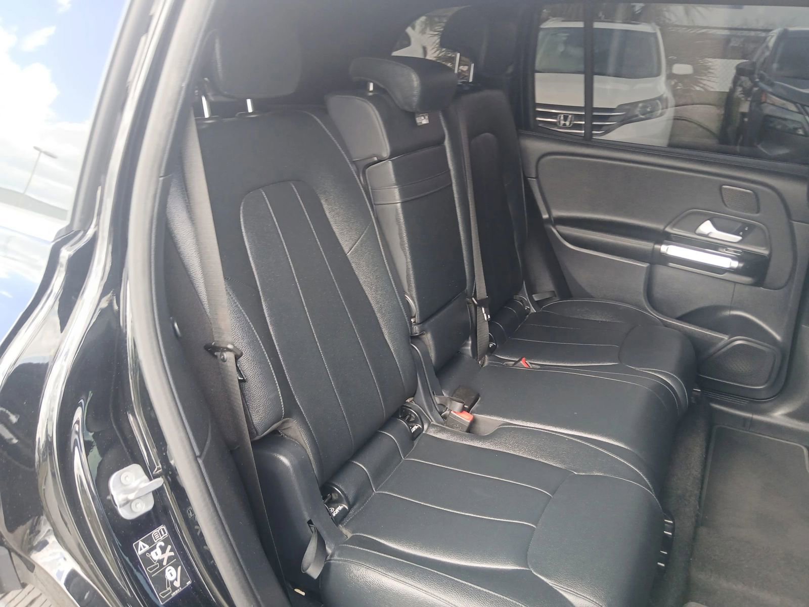 Used 2024 Mercedes-Benz EQB 300 4MATIC w/ Winter Package image 17