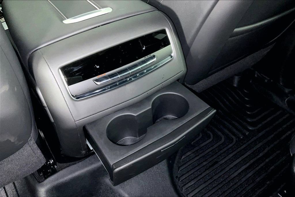 Used 2026 Cadillac Escalade 4WD image 33