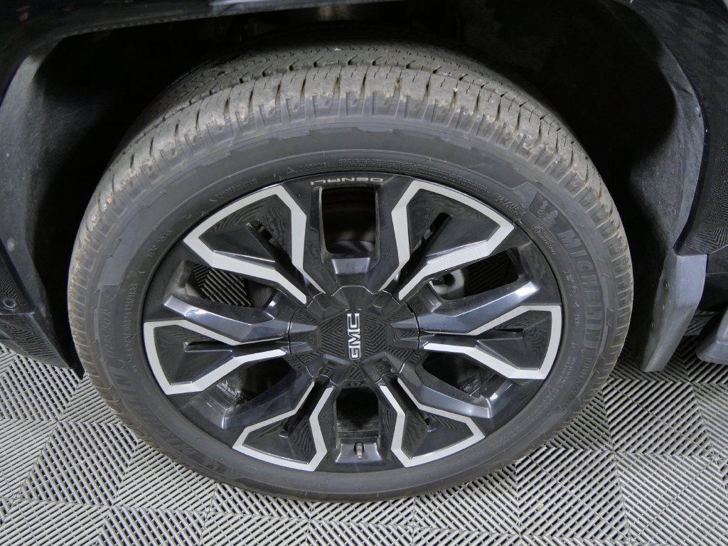 Used 2025 GMC Sierra EV Denali AWD/4WD image 7