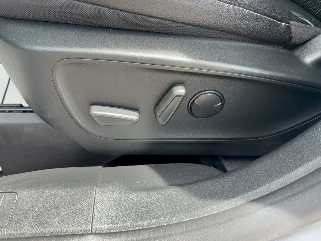 Certified 2022 Ford Escape SEL AWD/4WD image 34