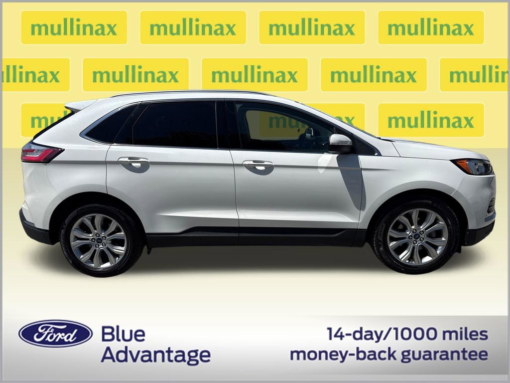 Used 2020 Ford Edge Titanium FWD image 2