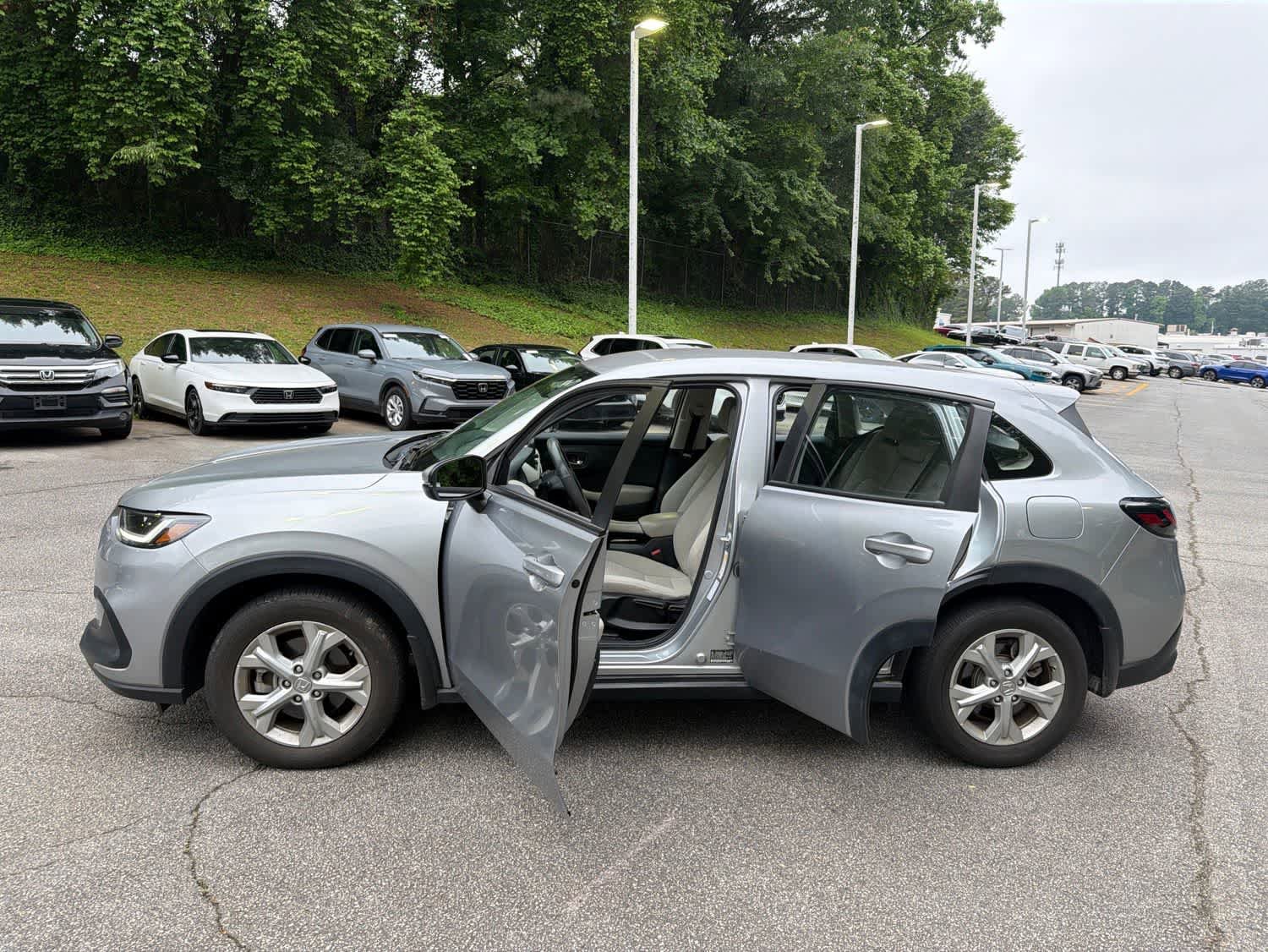 Used 2024 Honda HR-V LX image 17
