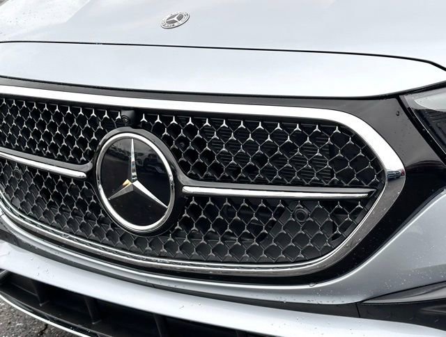 New 2026 Mercedes-Benz E 350 4MATIC Sedan image 5