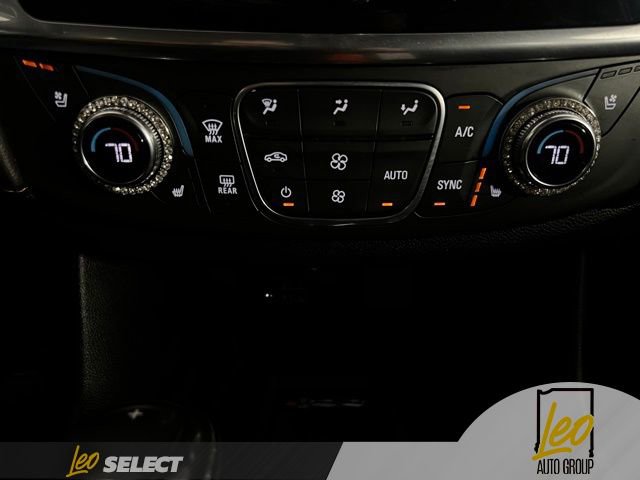 Used 2020 Chevrolet Traverse Premier FWD image 12