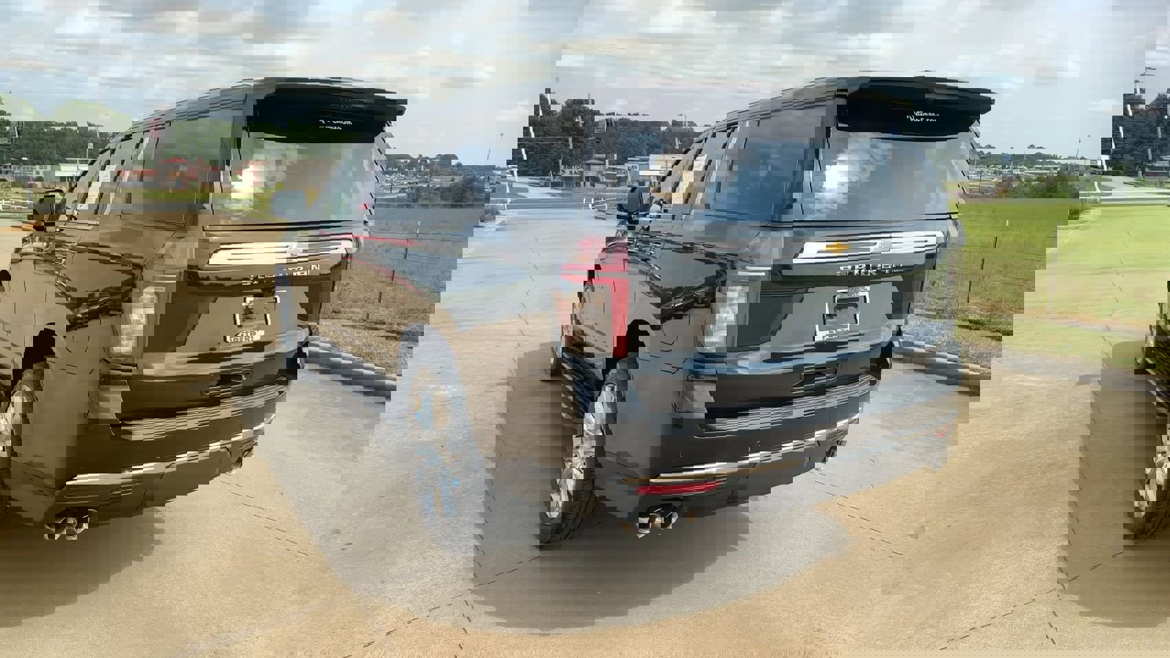 Used 2021 Chevrolet Suburban High Country image 7