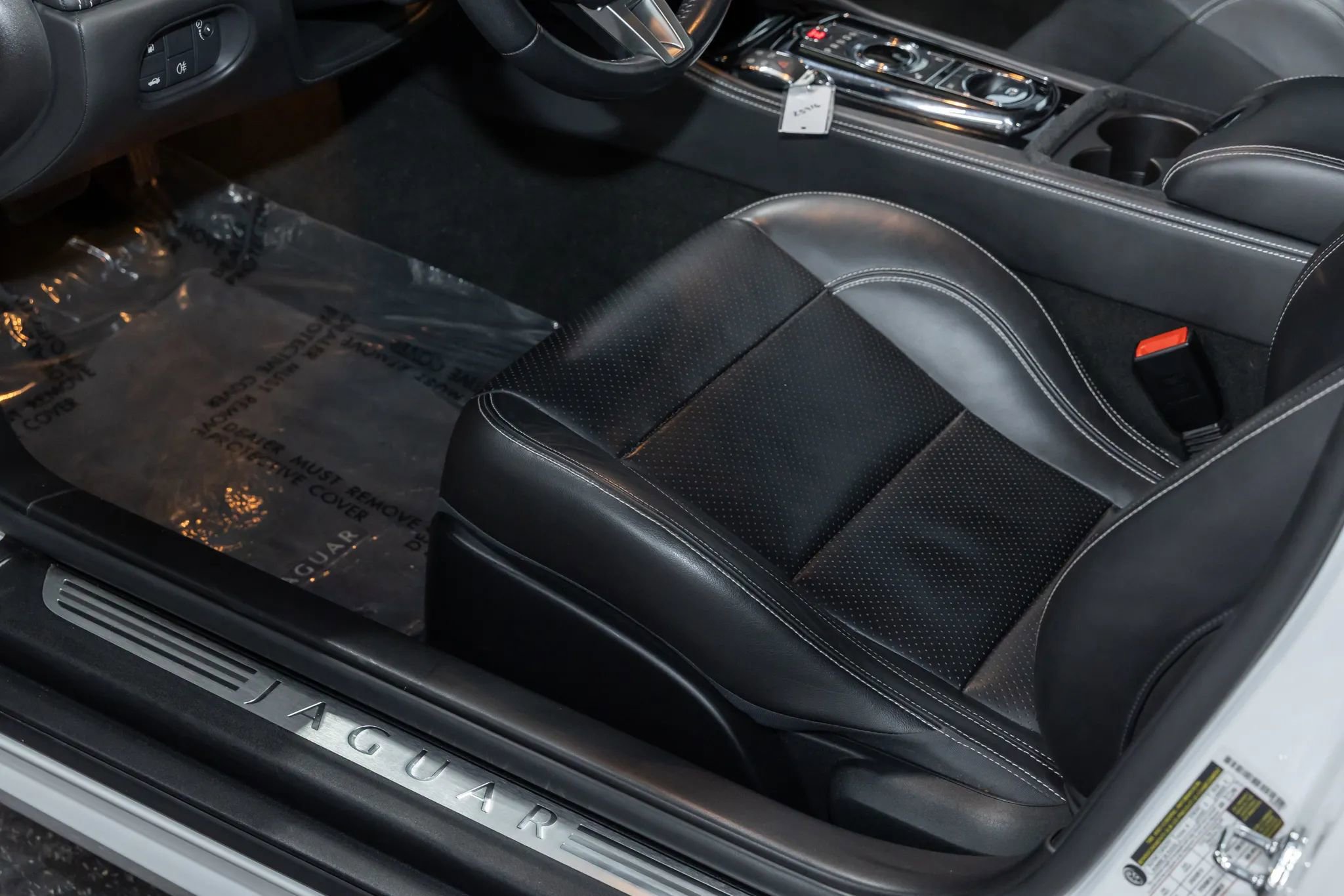 Used 2012 Jaguar XK Coupe image 21