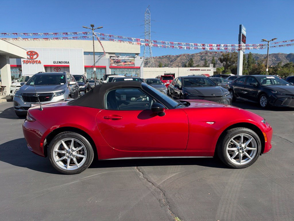 Used 2016 MAZDA MX-5 Miata Sport RWD image 12
