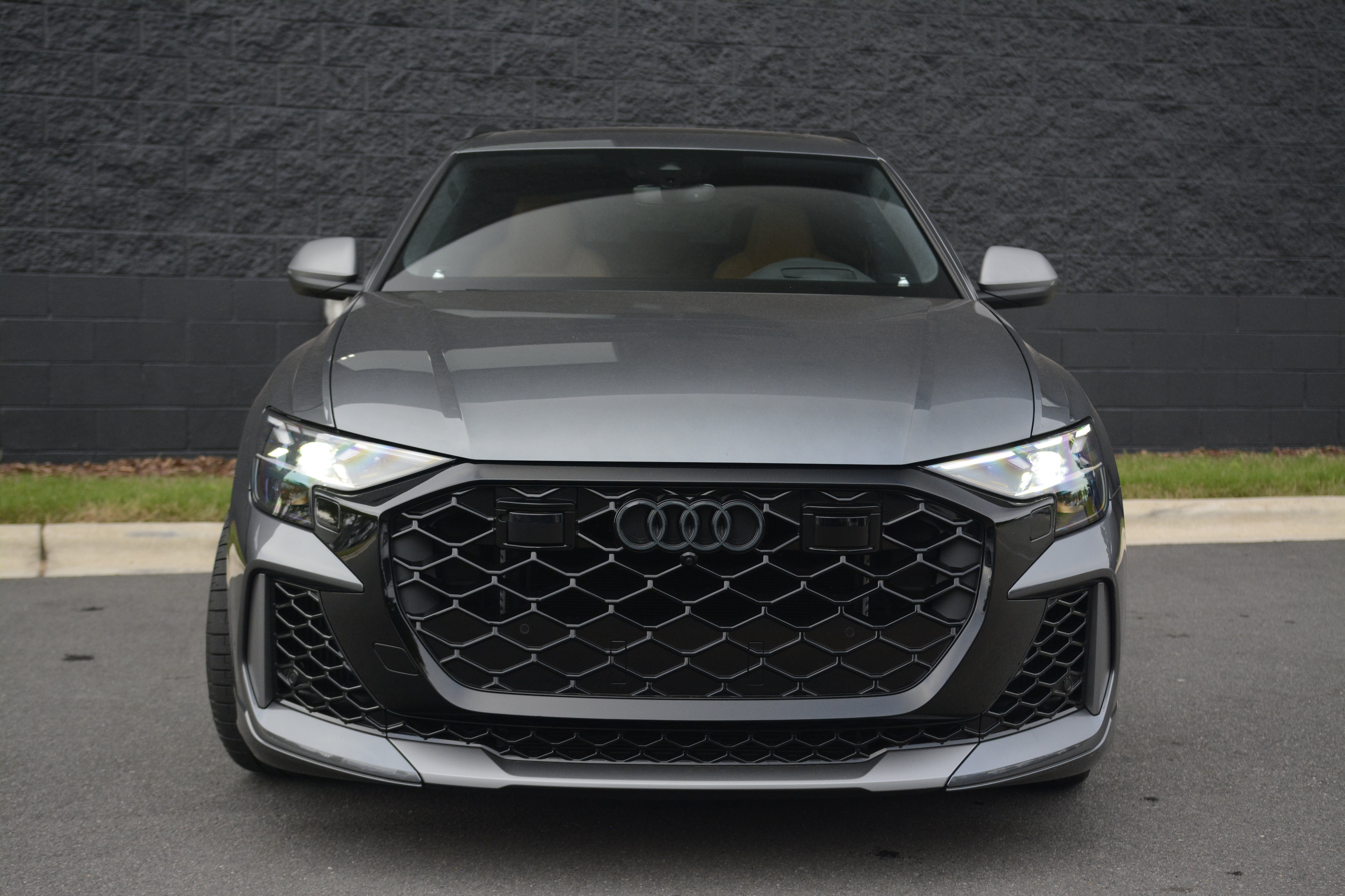Used 2025 Audi RS Q8 performance AWD/4WD image 10