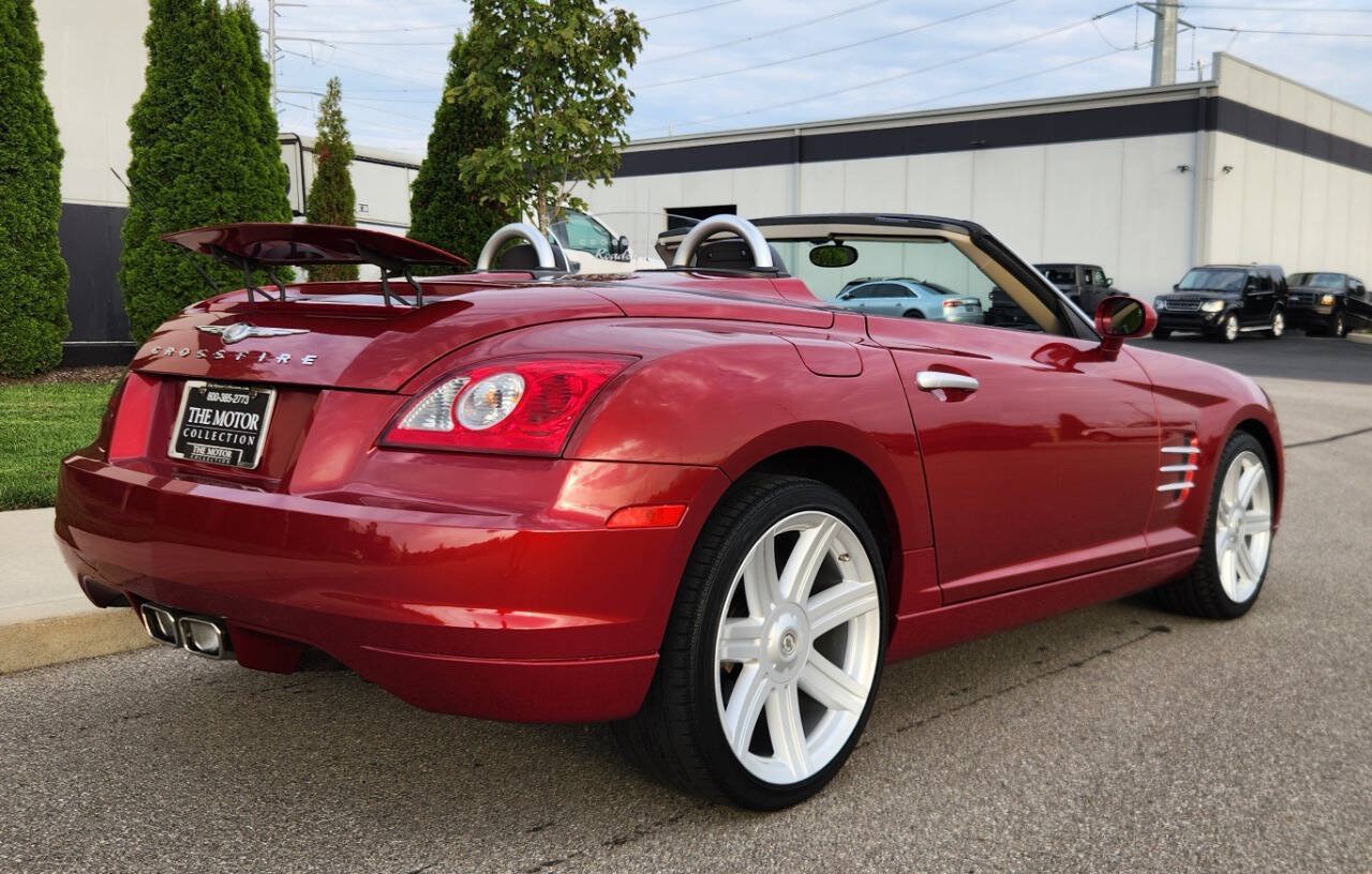 Used 2005 Chrysler Crossfire Limited RWD image 4