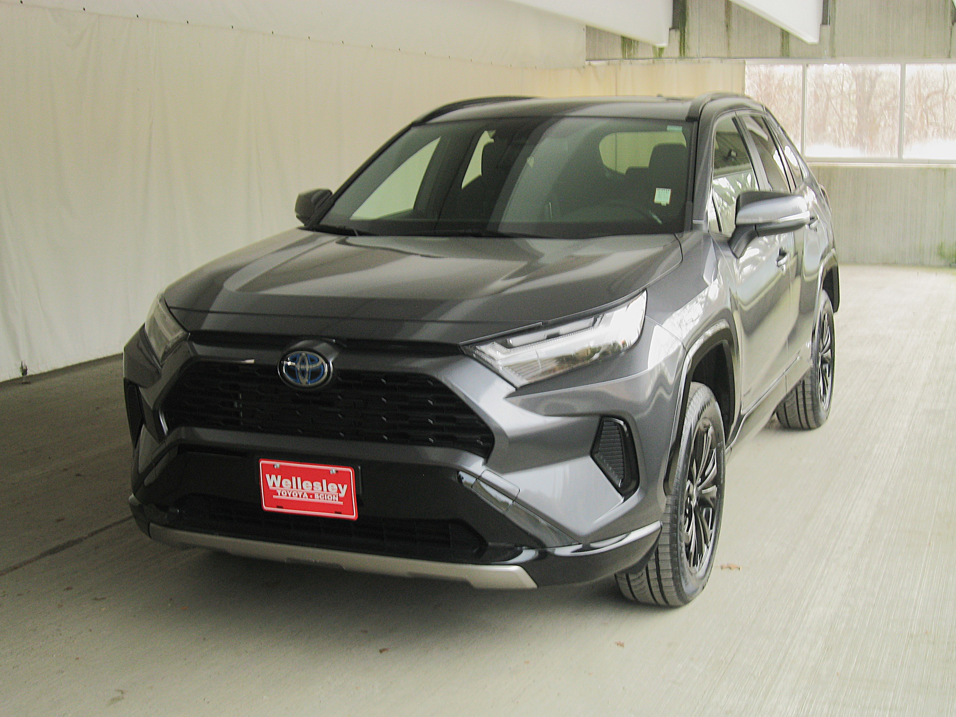 Used 2023 Toyota RAV4 SE w/ Convenience Package image 24