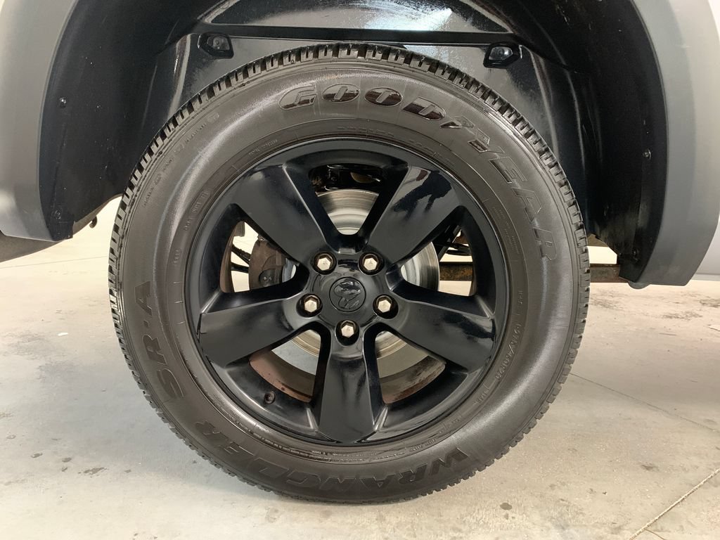 Used 2020 RAM 1500 Warlock AWD/4WD image 9