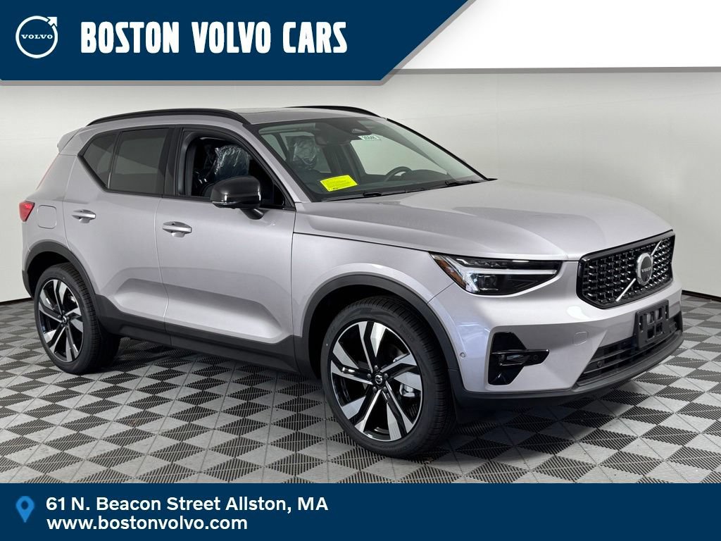 New 2026 Volvo XC40 B5 Ultra w/ Protection Package Premier