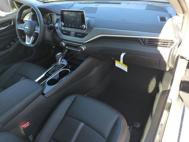 New 2025 Nissan Altima 2.5 SR image 18
