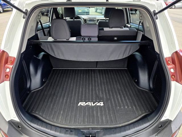 Used 2015 Toyota RAV4 XLE AWD/4WD image 39
