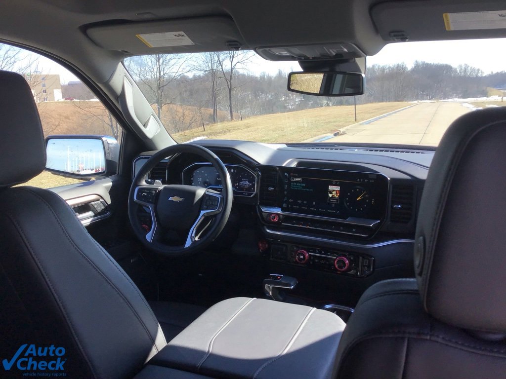 Used 2025 Chevrolet Silverado 1500 LTZ image 21