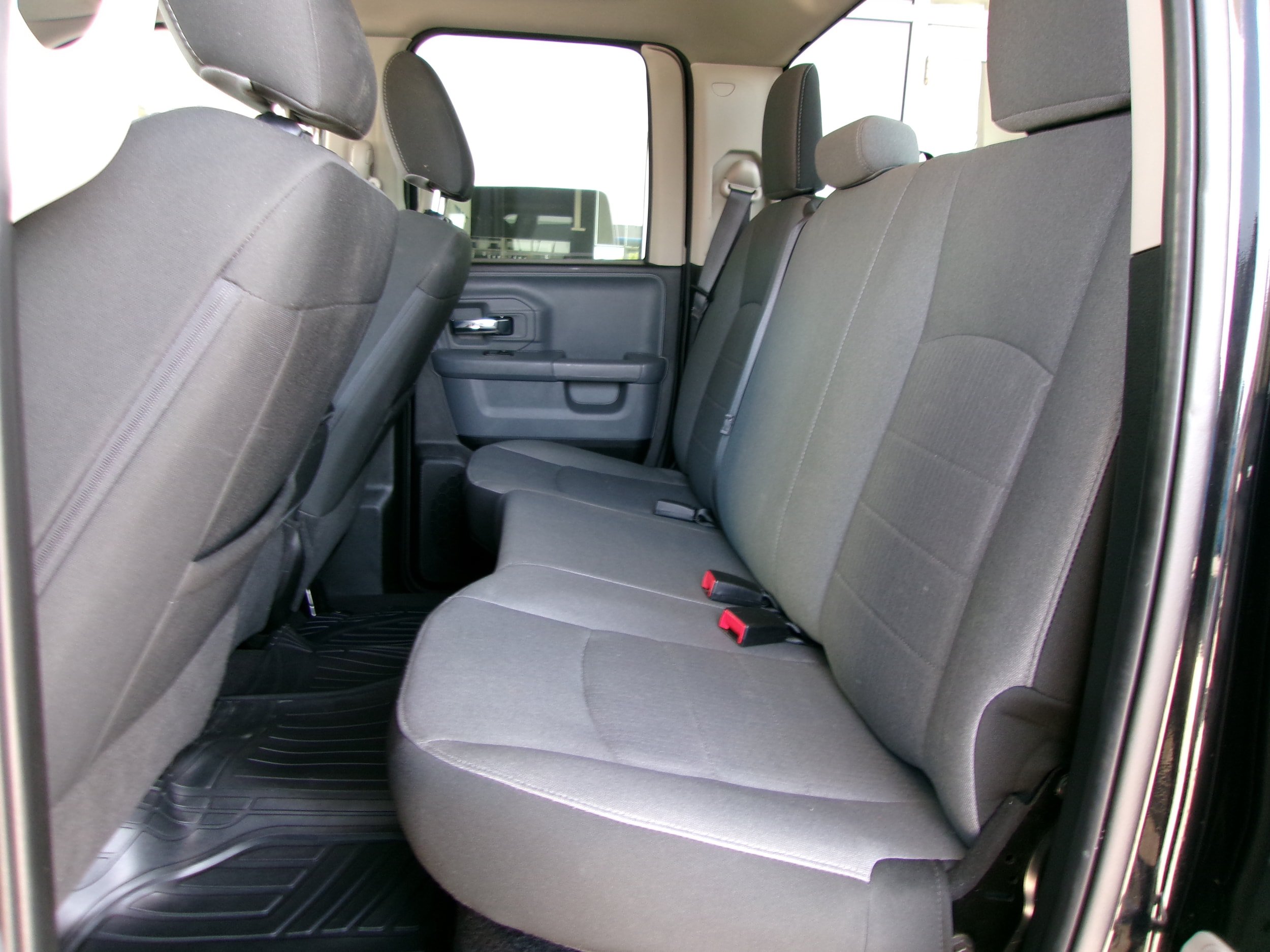 Used 2024 RAM 1500 Classic SLT AWD/4WD image 17
