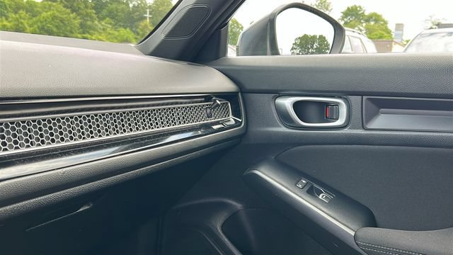 Used 2023 Honda Civic Sport image 18