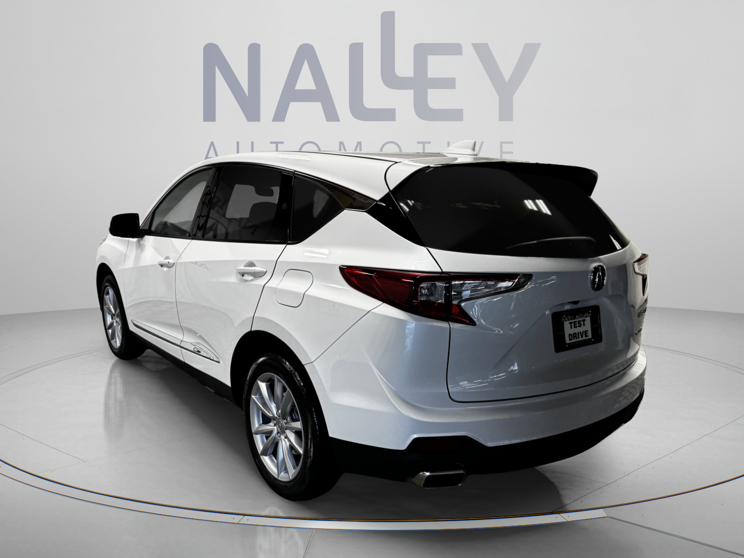 Used 2024 Acura RDX SH-AWD image 3