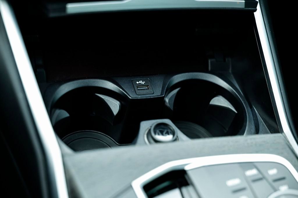 Used 2023 BMW 330i xDrive 330i xDrive w/ Driving Assistance Package image 37