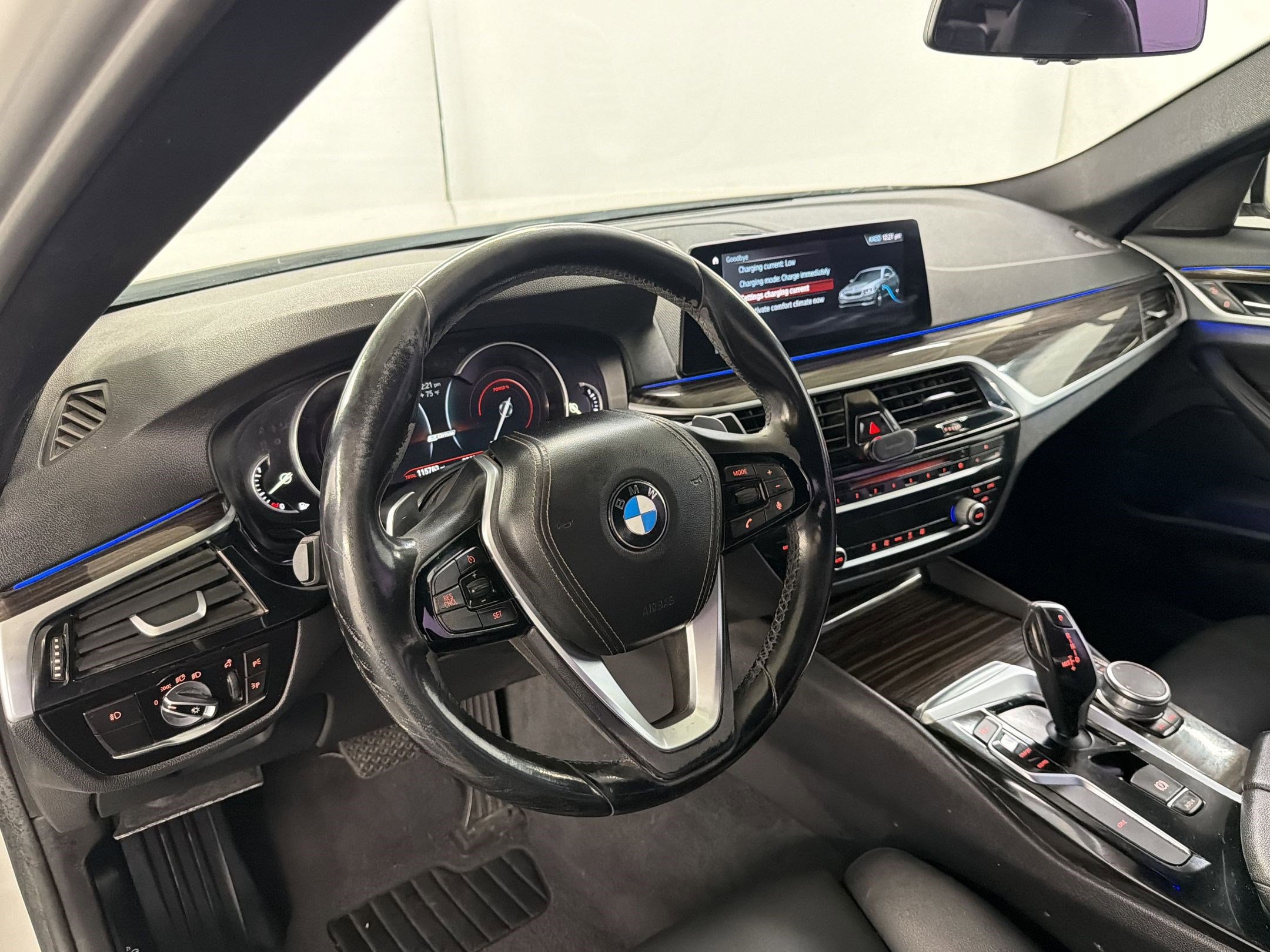 Used 2018 BMW 530e xDrive 530e xDrive iPerformance image 4