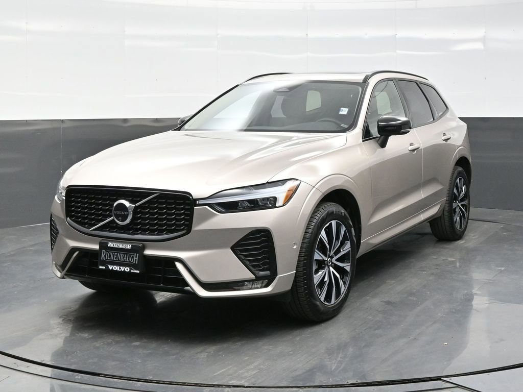 Used 2025 Volvo XC60 B5 Plus image 2