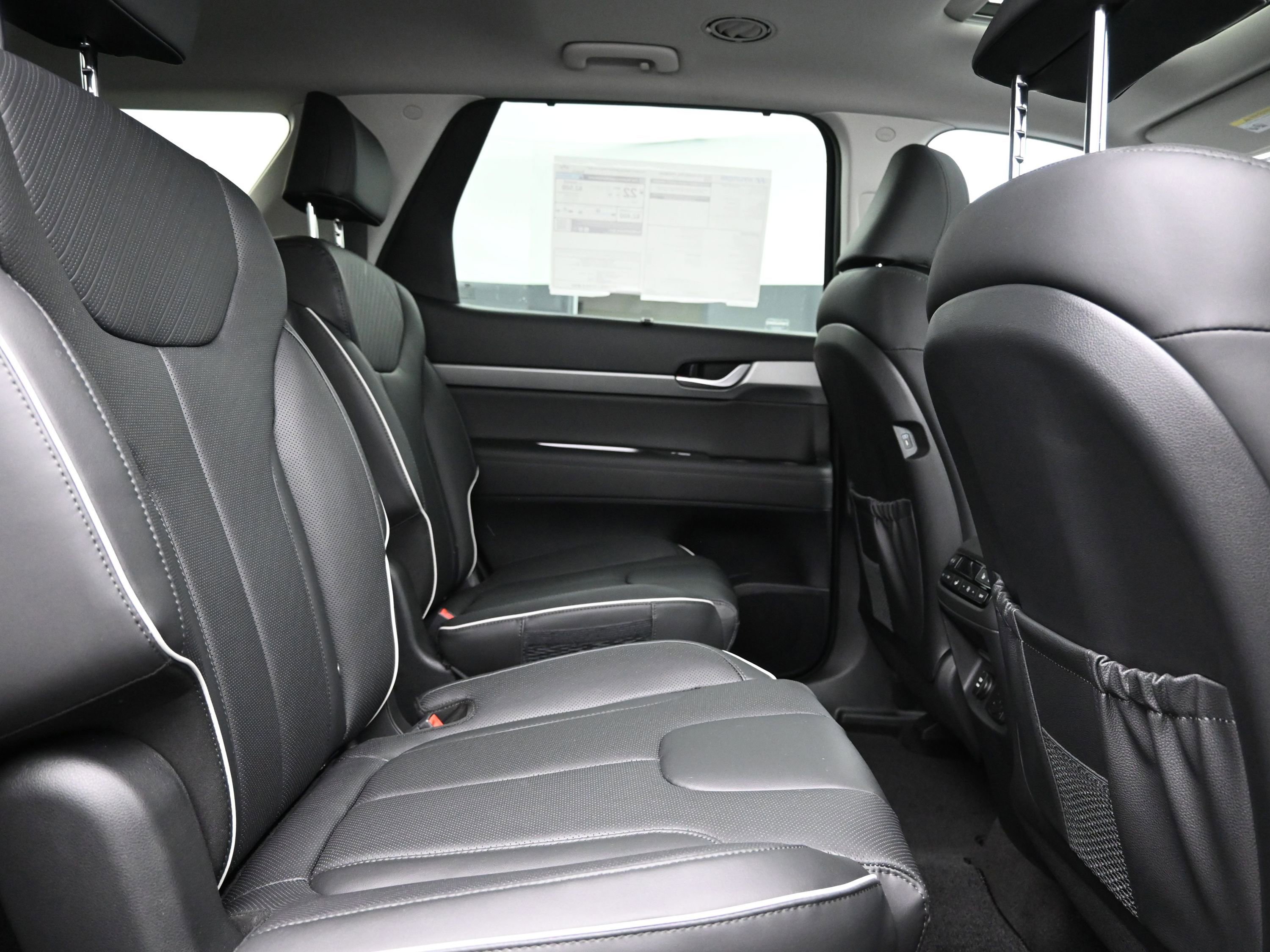 Used 2025 Hyundai Palisade SEL image 12