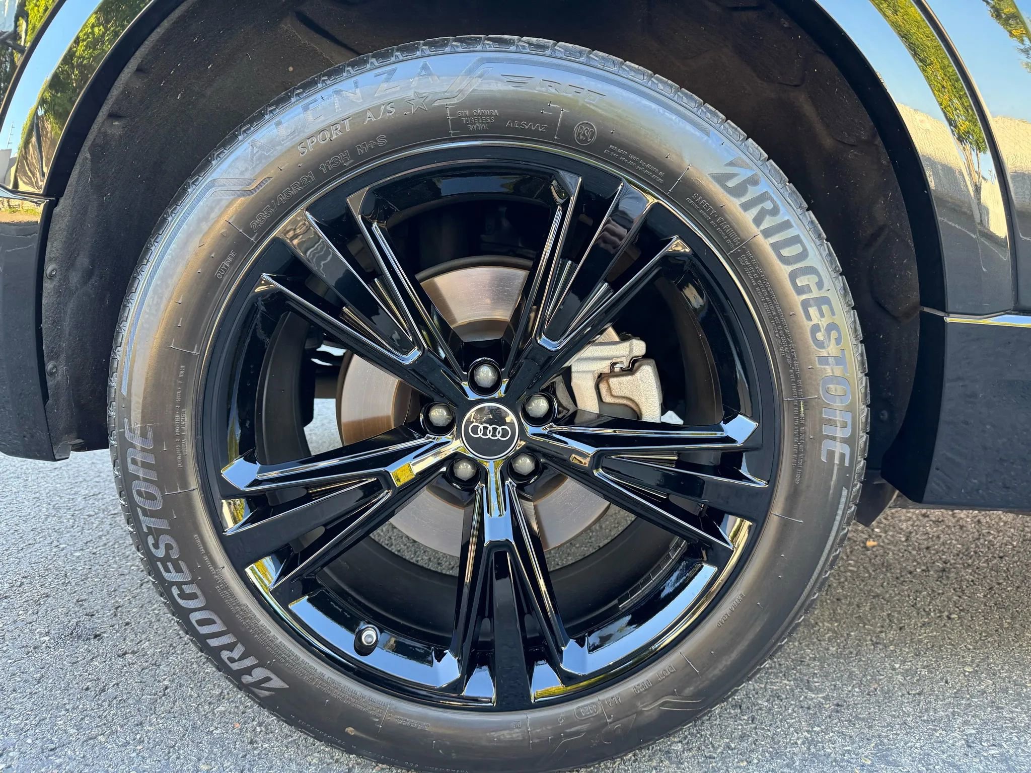 Used 2022 Audi Q8 Premium Plus w/ Premium Plus Package image 18