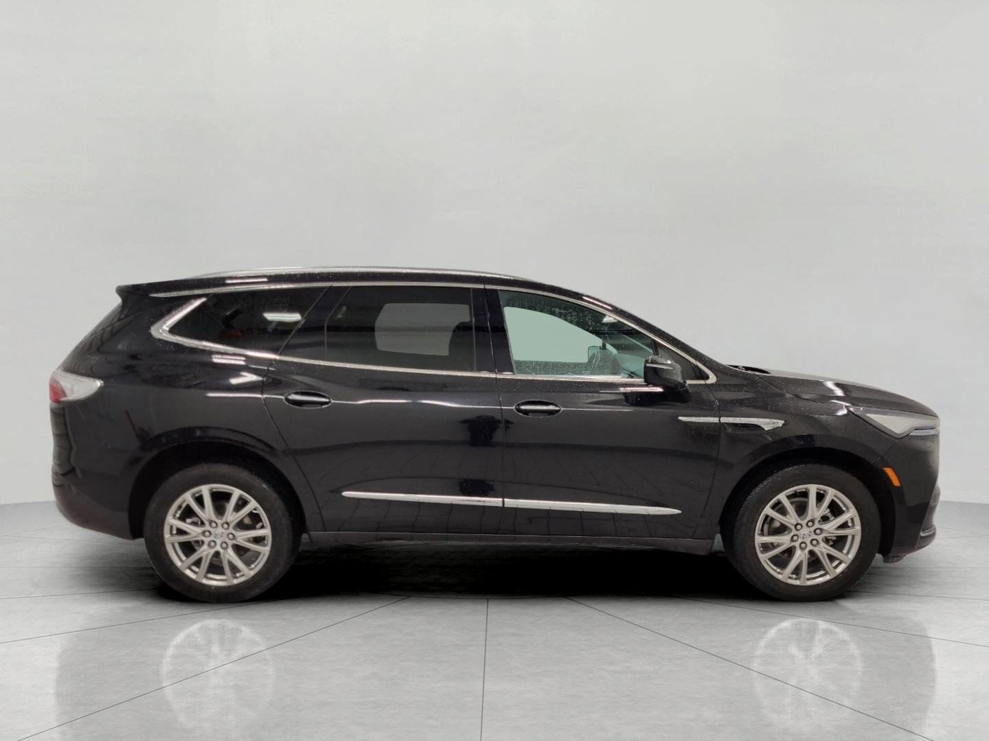 Used 2023 Buick Enclave Essence w/ Experience Buick Package image 11