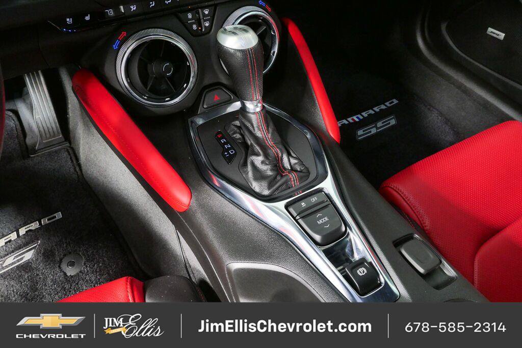 Certified 2022 Chevrolet Camaro SS RWD image 18